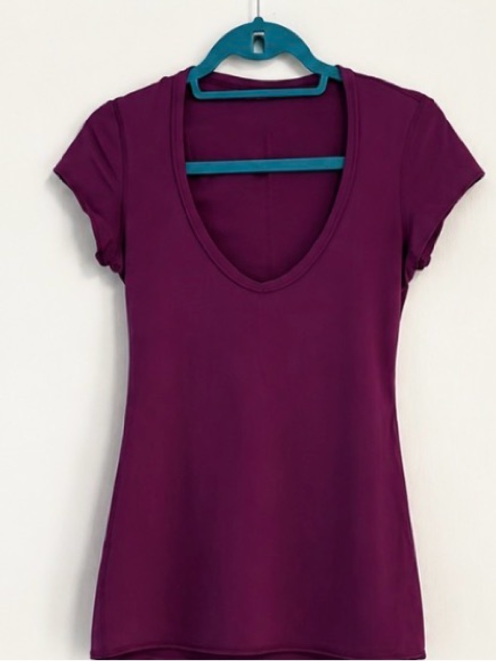 Lululemon Purple Deep V Neck Short Sleeve Running Workout Top Size 4